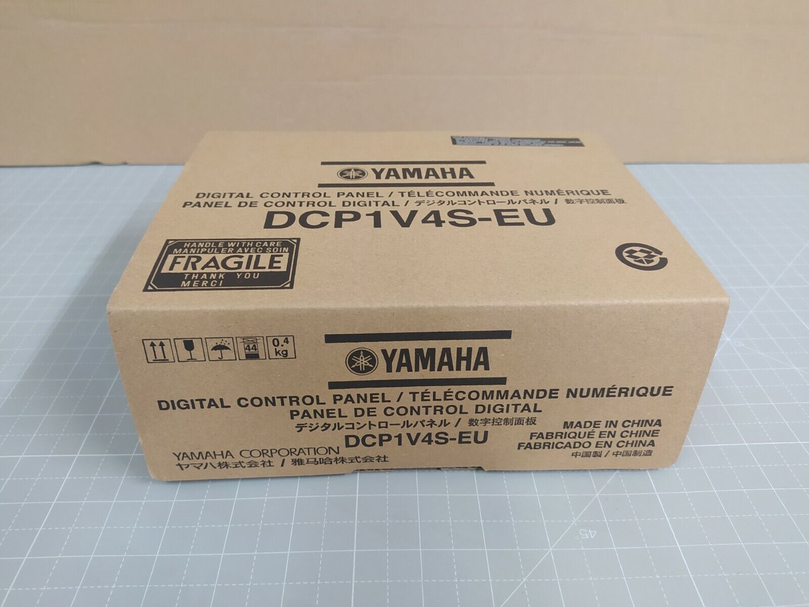 Yamaha ZC96750 / DCP1V4S-EU Ścienna cyfrowa regulacja głośności