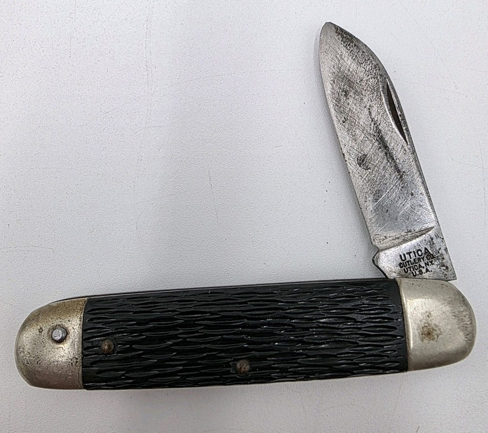 A Utica Cutlery jigged-handle pocket tool kit — classic New York craftsmanship with satisfying tactile grip and old-school charm.