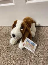 Animal Alley Toy's R Us Bassett Hound Plush Puppy Dog 1999/2000 Brown White