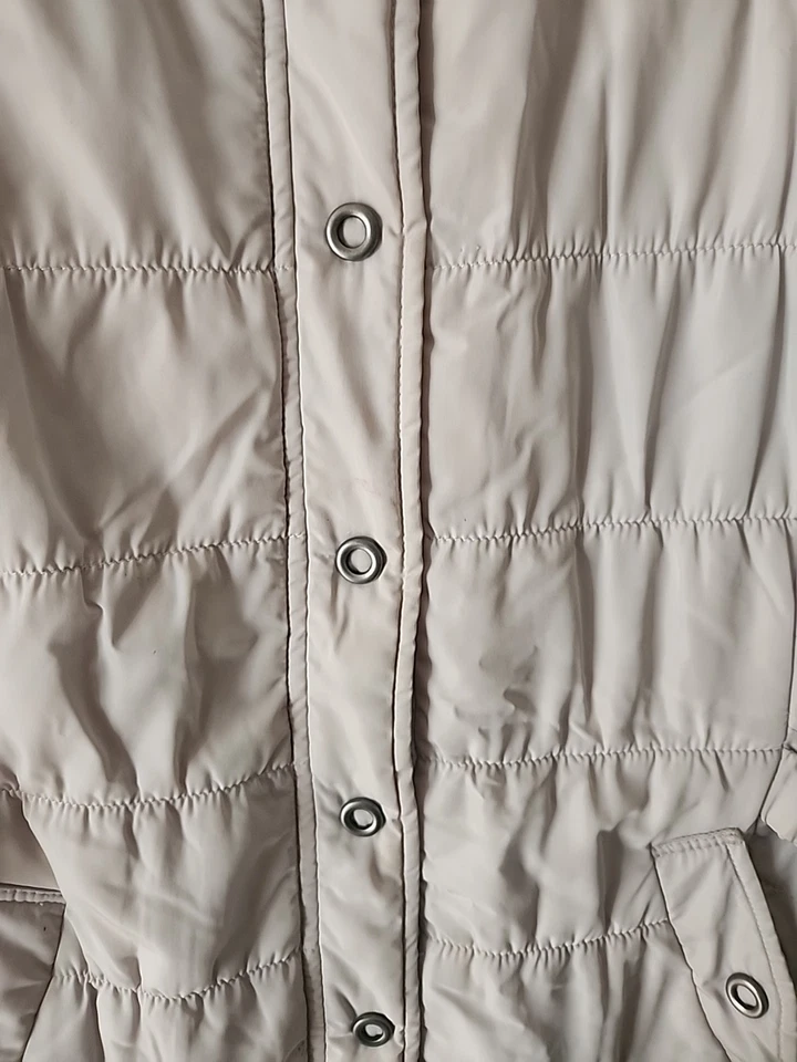 Chaleco acolchado crema marca tribal bolsillos cierre múltiple largo para mujer grande Foto 3 de 4