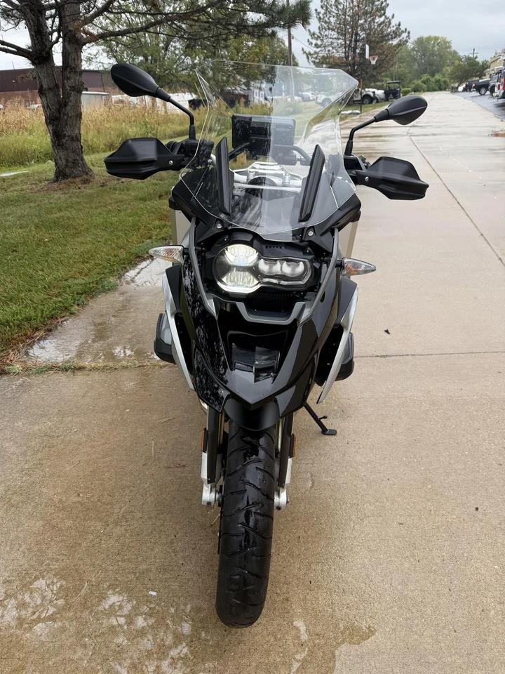 2016 BMW R1200 - Image 3 of 4