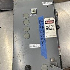 Square D SCA13 Size 1 Reversing Combination Motor Starter. Class 8739