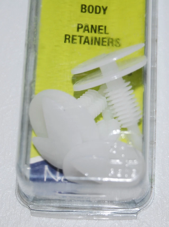 Nuevo en caja Needa Parts Body 3ct retenedores de panel blanco para vehículos Ford 454760 Foto 3 de 4