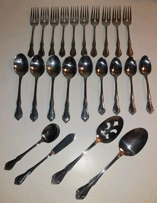 Vintage WM. A Rogers Deluxe Oneida Mansfield  Stainless Flatware 23 Pc Flowers