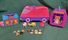 1995 POUND PUPPIES LOT 3 PLAYSETS Galoob Movie Studio Home Junkyard Bus Van Town