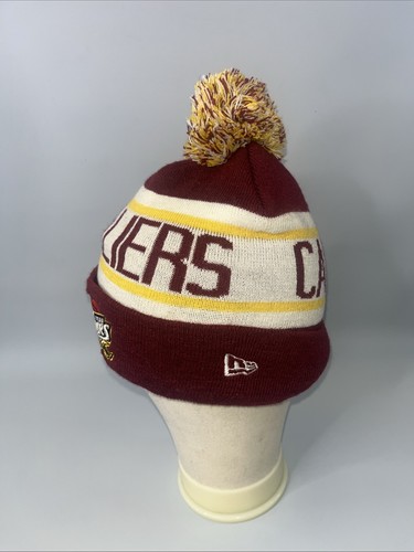 Cappello berretto invernale ricamato Cleveland Cavaliers New Era con pom pom - Foto 3 di 6