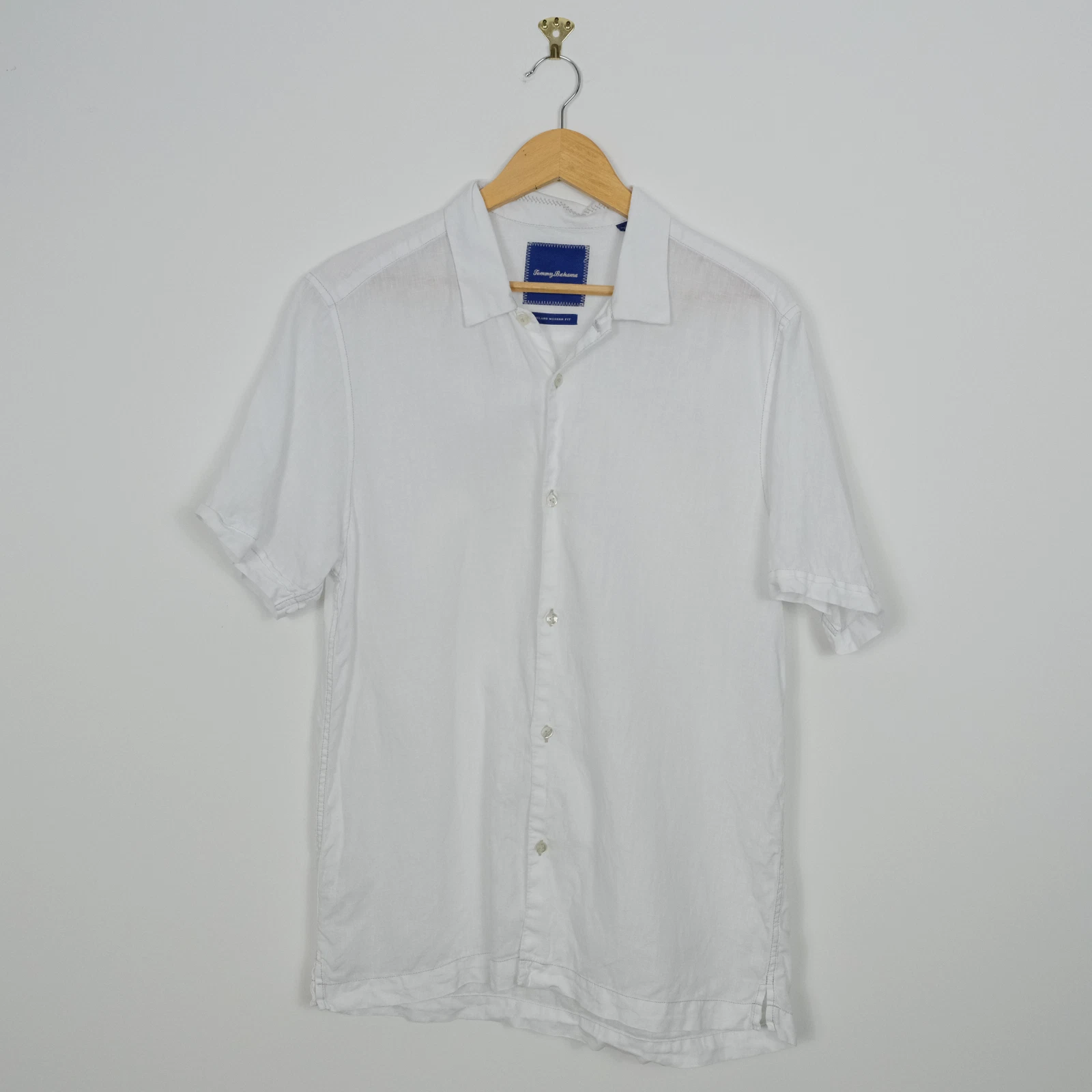 Tommy Bahama Shirt Mens White M 100% Linen Short Sleeve Button Up holiday
Opens in a new window or t