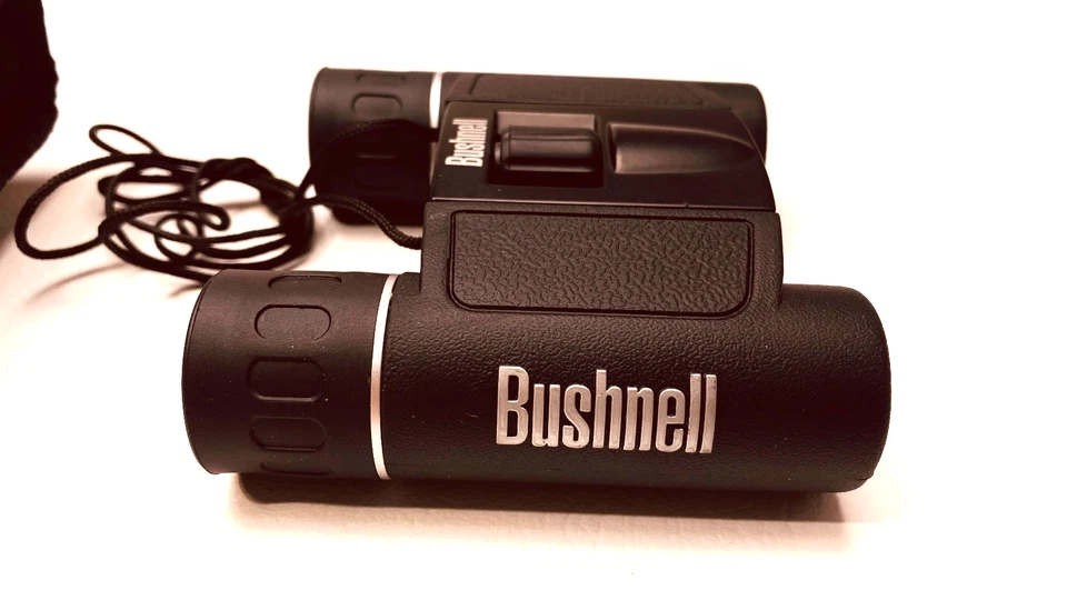 BUSHNELL BINOCULARS 8X21 COMPACT W/ CASE NEW - Image 2 of 4