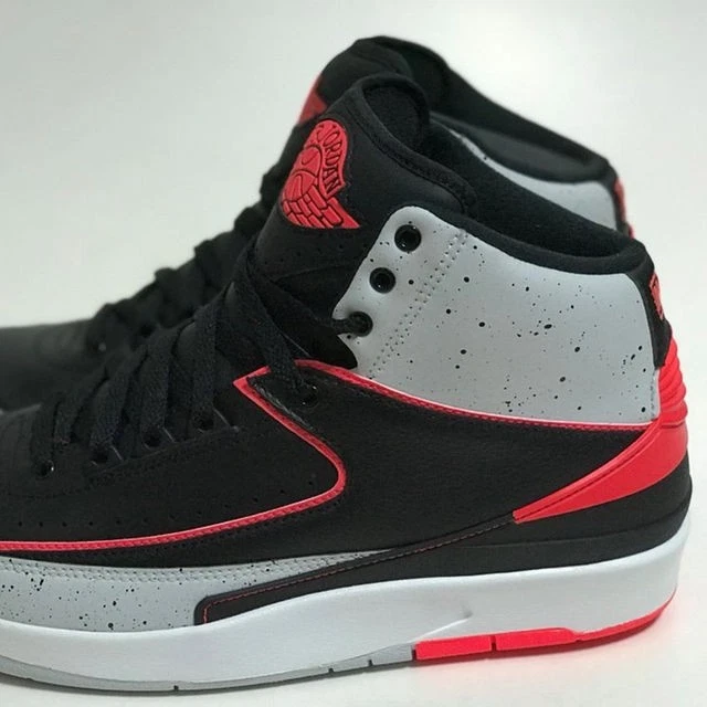 NIKE AIR JORDAN 2 RETRÔ "Cimento Preto" Masculino EUA 9 (27cm) Novo em folha/estoque morto Un - Imagem 2 de 3