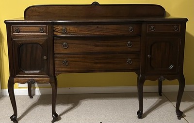 1930s Vintage Antique Solid Walnut Queen Anne Style Buffet Sideboard