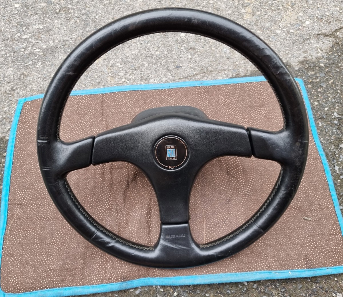 SUBARU IMPREZA LEGACY NARDI STEERING WHEEL WRX STI 22B JDM SUBARU IMPREZA LEGACY NARDI STEERING WHEEL WRX STI 22B JDM