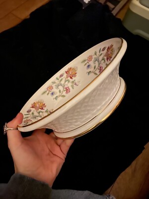 MINTON HADDON HALL BASKET BOWL GOLD TRIM FLORAL CHINTZ BASKET WEAVE DESIGN 