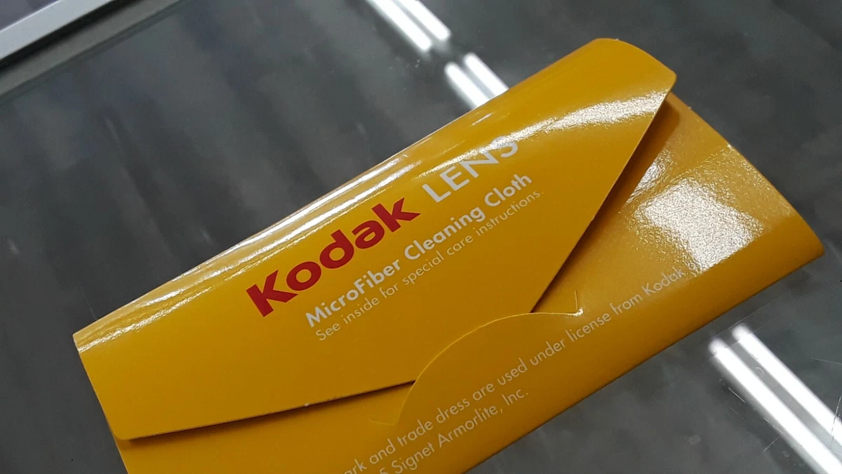 Spelling Rationeel Massage ORIGINAL Kodak Lens MicroFiber Cleaning Cloth camera lens eyeglasses, Screen | eBay Spelling Rationeel Massage ORIGINAL Kodak Lens MicroFiber Cleaning Cloth camera lens eyeglasses, Screen | eBay