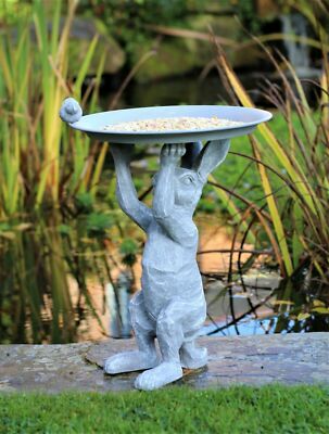 Grauer Wildhase Statue Vogeltränke Garten Futterhaus Effekt Outdoor Weihnachten Indoor Geschenk