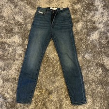 Calvin Klein Women's High-Rise Skinny Ankle Jeans, Storm Blue, Size 27