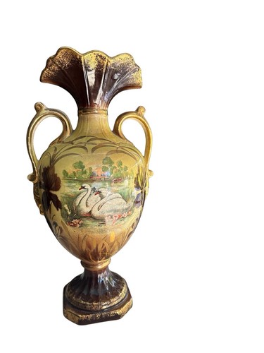 Antique porcelain urn w/painted swans theme and gold detail circa early 20th C - Picture 2 of 18