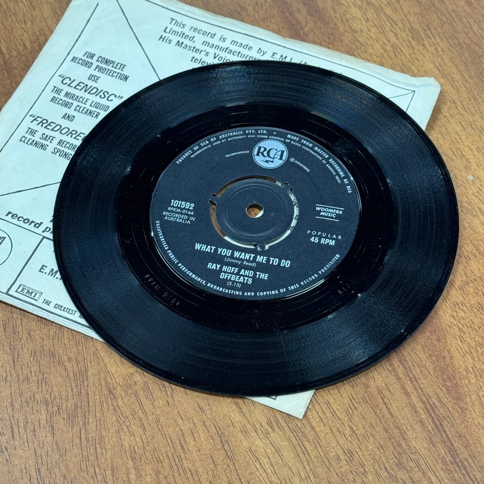 Ray Hoff And The Offbeats* — Little Queenie — винил, 7 дюймов, 45 об/мин, моно — 1965 AUS - Изображение 3 из 3