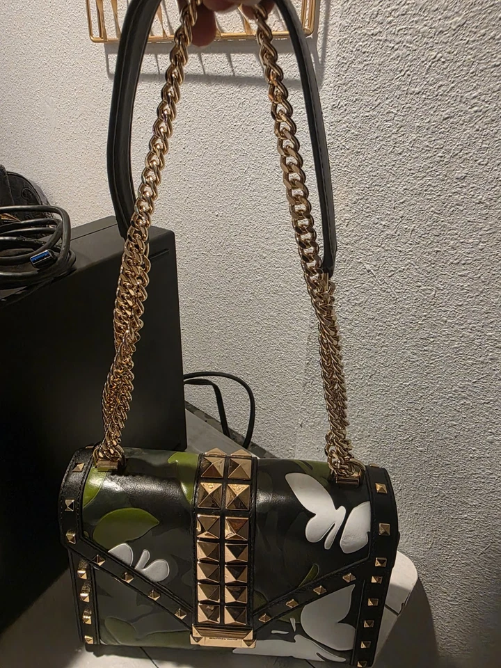 Bolso Bandolera/Hombro Convertible Michael Kors Whitney Butterfly Camuflado Nuevo con Etiquetas Foto 2 de 4