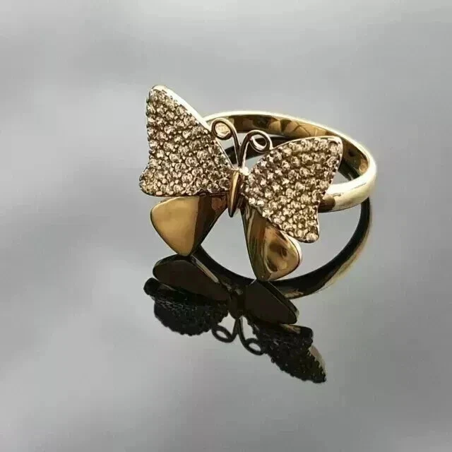 Precioso anillo mariposa de diamantes simulados de corte redondo de 2 quilates enchapado en oro amarillo de 14 k Foto 3 de 4