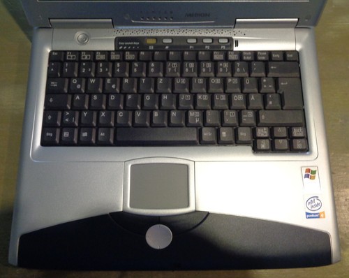 Medion MD9783 - MS2111 - With Floppydrive - Working For Parts - Photo 2/11