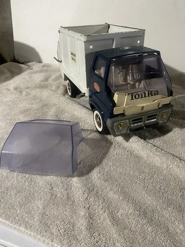 Tonka Vintage Sanitary Service Truck
