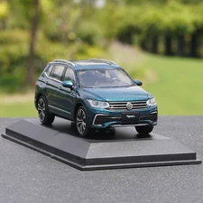 1:43 Scale Tiguan 2022 SUV Alloy Car Diecasts & Toy Vehicle Car Model Miniature 