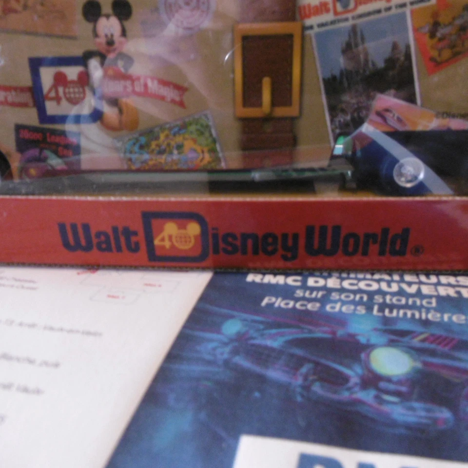 camions miniature americain disney world hot wheels - Photo 4/4