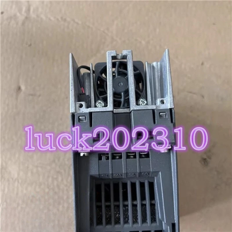 1PC USED Siemens S120 frequency converter 6SL3210-1SB11-0UA0  #YY - Image 3 of 3