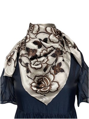 WEEKEND MAX MARA SQUARE SILK SCARF FLORAL 35  X 35  NWT