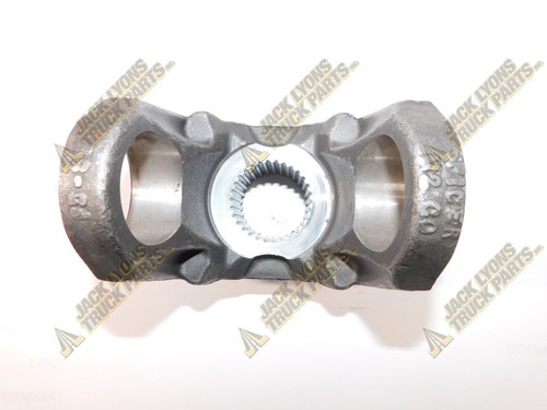 5-4-4391 New Dana Spicer END YOKE - OEM - Picture 3 of 5