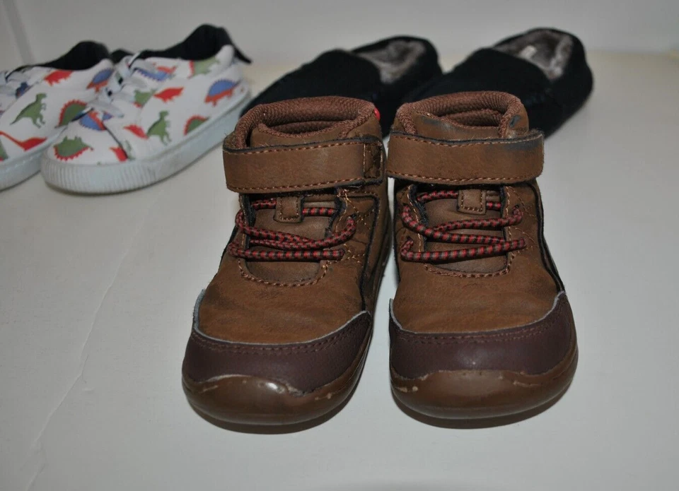 Lote de zapatos para niños pequeños paquete de pares talla 5 Stride Rite y más Foto 3 de 4