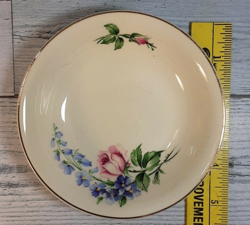 Vintage 5.5" Universal Cambridge Camwood Ivory 22 Carat Gold Saucer Plate - Picture 4 of 5