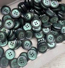 10 x Kunststoff Knopf Knöpfe dunkelgrün Per...