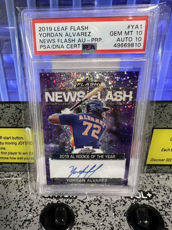 2019 Leaf Flash Yordan Alvarez #YA1 Purple Auto /25 Graded PSA 10 GEM MT Auto 10