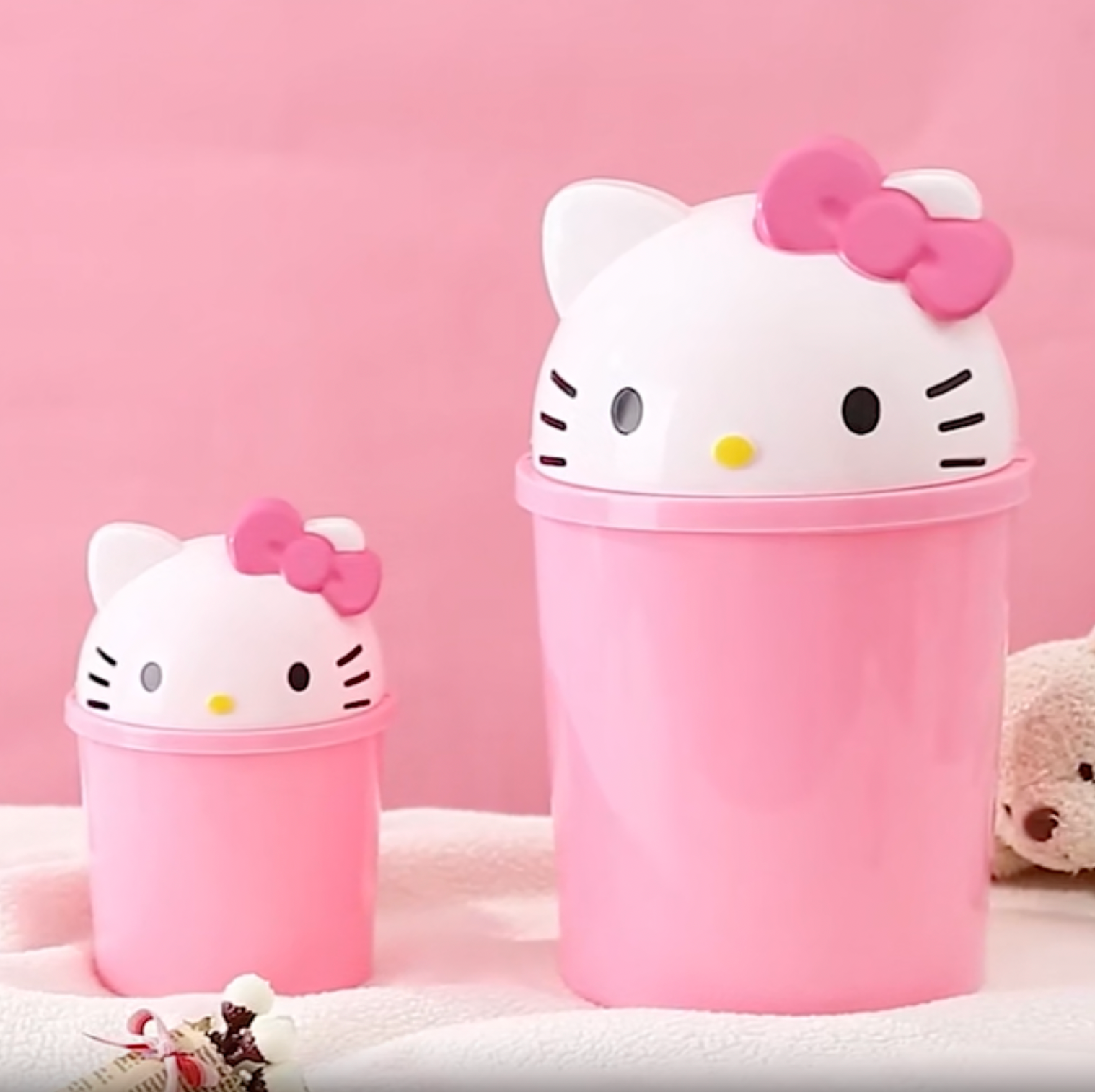 Hello Kitty Trash Can