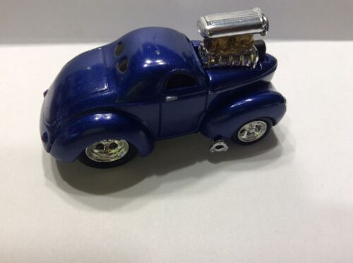 MUSCLE MACHINES 1940 40 WILLYS PICKUP 41 WILLYS USED 1/64 DIECAST - Picture 5 of 6