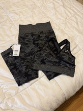 Gymshark Women's Camo Seamless Leggings  Bra Set Black/Gray Regular Size Small
