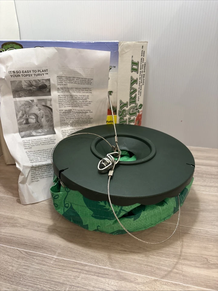 Maceta de tomate invertida Topsy Turvy caja abierta patentada por nosotros Foto 4 de 4