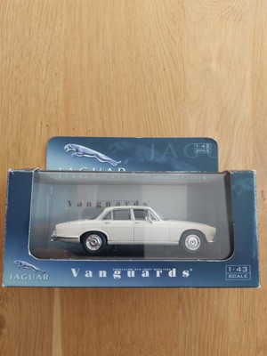 Vanguards 1:43 VA08801 Daimler Sovereign 4.2L Model Kit Old English White,
