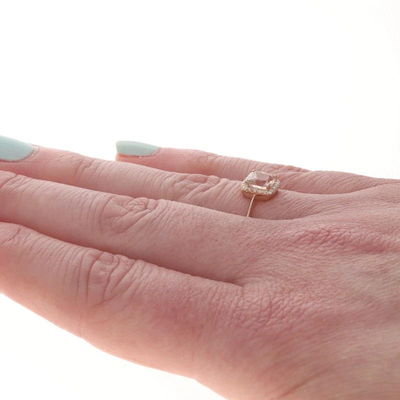 Anillo con halo de diamantes de morganita de oro rosa - Cojín de 14 k .87 ctw Foto 4 de 4