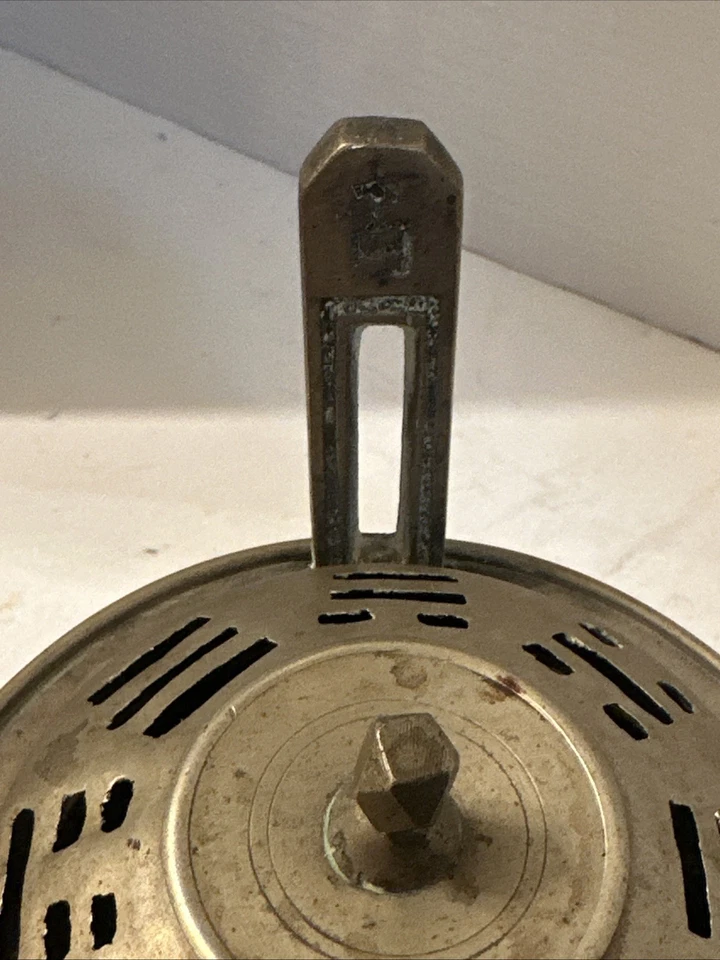 Quemador de incienso trípode de latón coreano asiático antiguo siglo XIX FIRMADO Foto 4 de 4