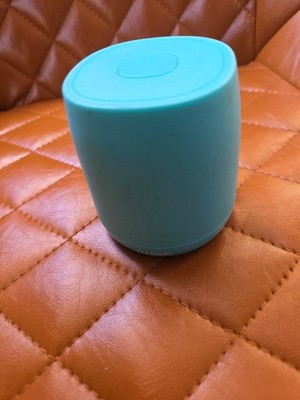 Iwave Compact Portable Mini Bluetooth Speaker Wireless No Cords As Is 