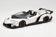 C09502W Lamborghini Veneno Roadster White with Red Line Kyosho 1/18