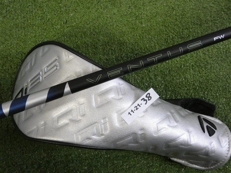 TaylorMade 2025 Qi35 15* 3 Madera Ventus Azul 6 Grafito Rígido con HC Excelente Foto 4 de 4
