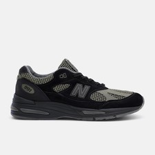 Size 9.5 - New Balance Stone Island x 991v2 Made in England Black 