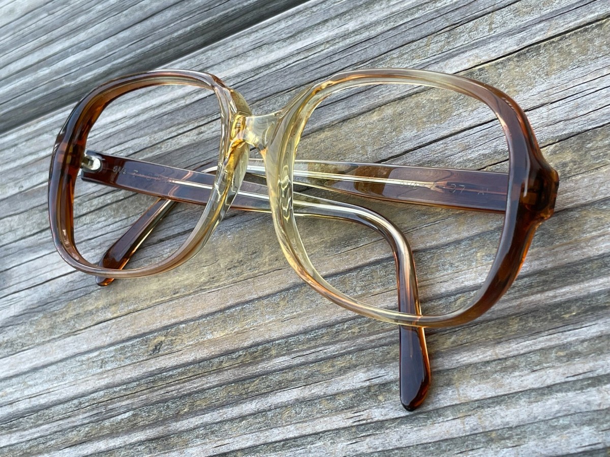 Vintage Eyeglasses Frame Brown Unisex Glasses Frame Z-87 61  display picture 1