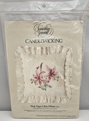 Vtg Candamar Candlewicking Stamped Pink Tiger Lilies Pillow Kit 80146 - NOP