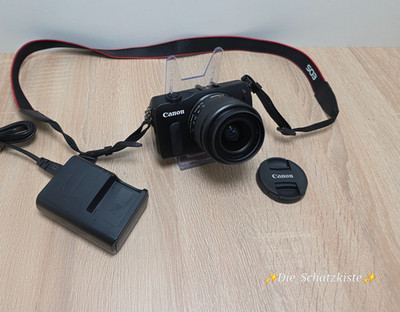 Canon EOS M / Mit Objektiv - 15-45mm 3,5-6,3 / Top Zustand / System Kamera