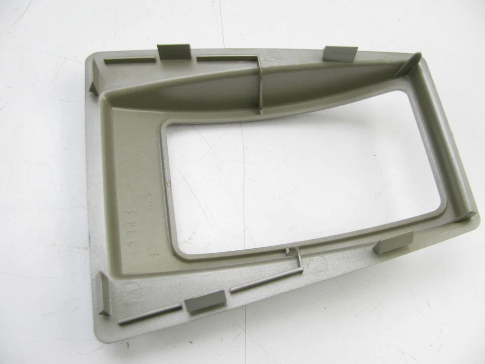 Bisel de palanca de cambios de piso OEM 58843-20030 para Toyota Corona 78-81 NOS Foto 2 de 4