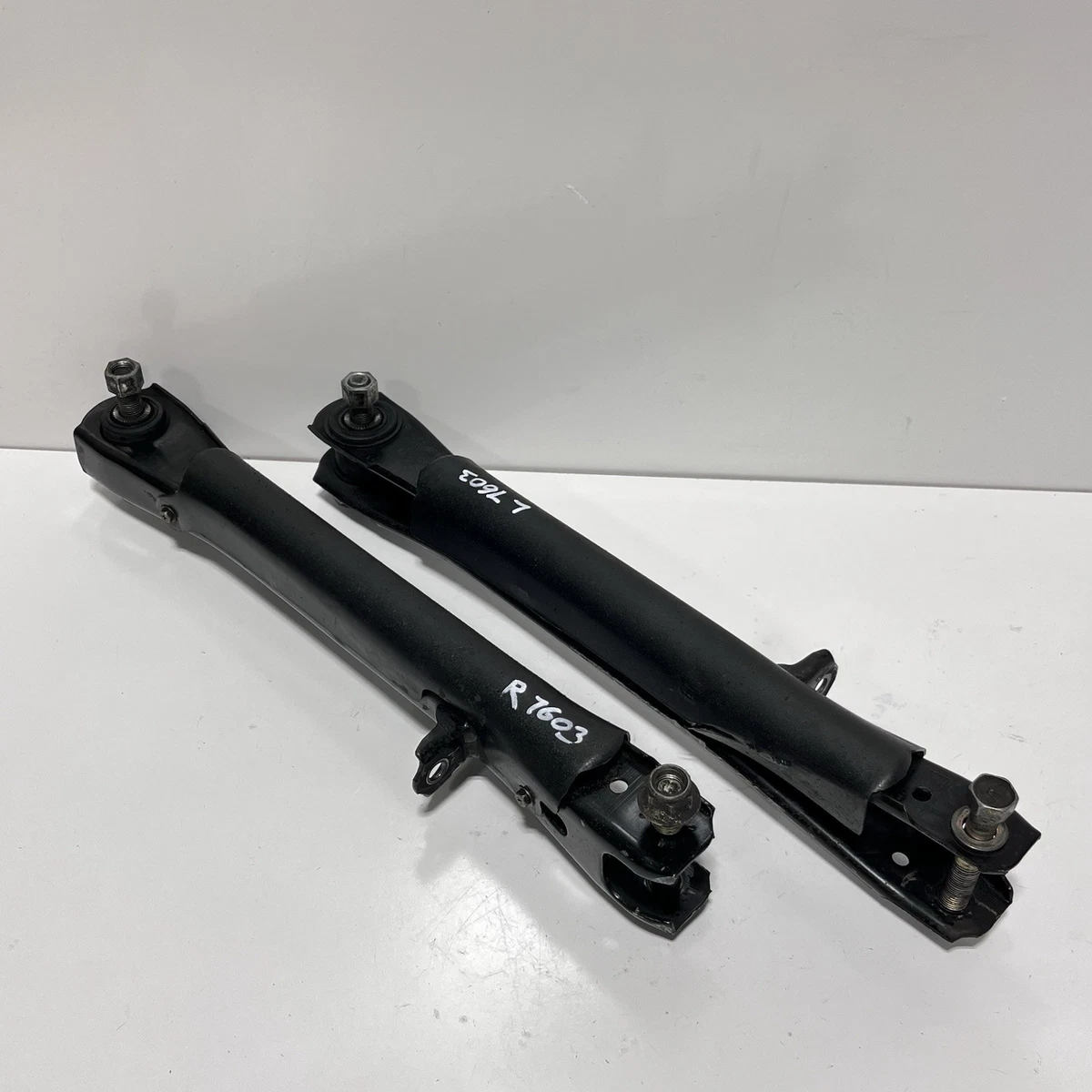 Rear Upper Wishbone Control Arm Ball Joint For Lexus LS400 1994-2000